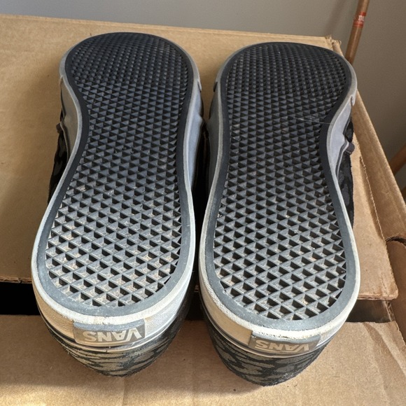 Vans Suede Leather Skateboard Sneakers Shoes Womens 9 Low Top Black Animal Print - Picture 9 of 16